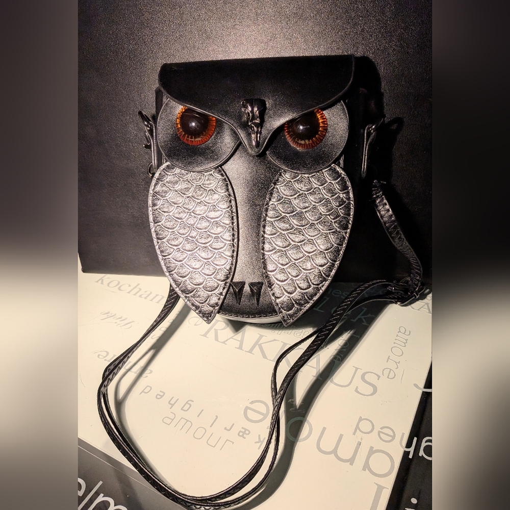 Owl Design Black  Women's Bag.  On Trend Animal Shaped Bag, Fits A Phone & More
